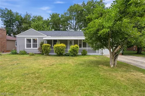 10602 Windham Rd, Parma, OH 44130 photo 1