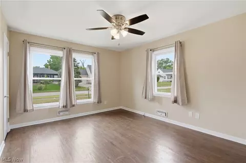10602 Windham Rd, Parma, OH 44130 photo 26