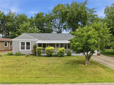 10602 Windham Rd, Parma, OH 44130 photo 5