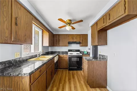 Kitchen - 1423 Shaffer, Lorain, OH 44053 photo 1 of 1