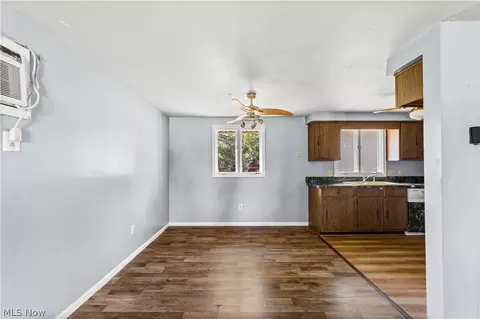 Living - 1423 Shaffer, Lorain, OH 44053 photo 4 of 6