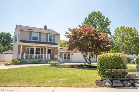 800 E 332nd St, Eastlake, OH 44095
