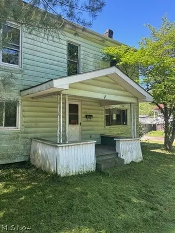 122 Front St, Powhatan Point, OH 43942