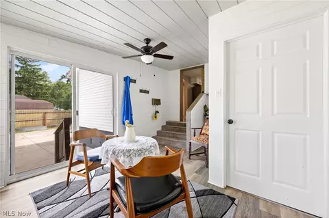 Entry Way - 511 Keltner Rd, Akron, OH 44319 photo 3 of 3
