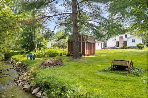 Exterior - 511 Keltner Rd, Akron, OH 44319 photo 8 of 9
