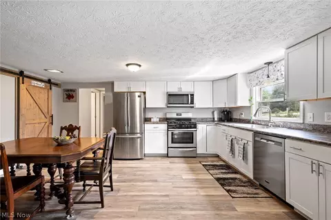 Kitchen - 511 Keltner Rd, Akron, OH 44319 photo 1 of 3