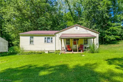 6070 Myers Rd, Clinton, OH 44216