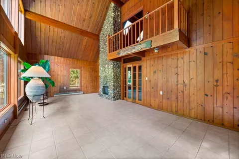 Living - 2804 Scheid Rd, Huron, OH 44839 photo 7 of 8