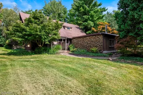 Exterior - 2804 Scheid Rd, Huron, OH 44839 photo 8 of 10