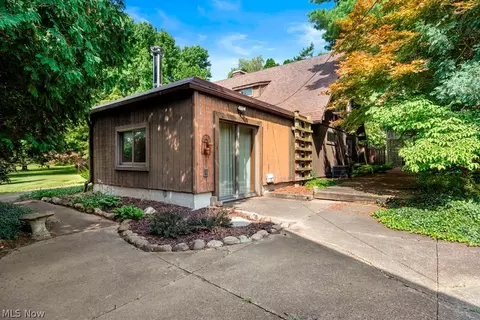 Exterior - 2804 Scheid Rd, Huron, OH 44839 photo 5 of 10