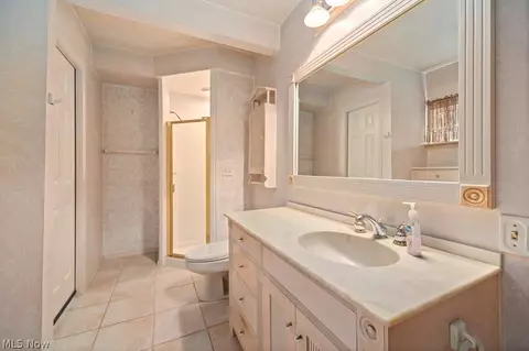 Bath - 2804 Scheid Rd, Huron, OH 44839 photo 2 of 3