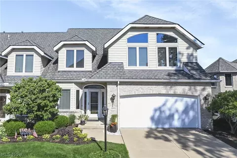 19993 Emerald View Dr, Fairview Park, OH 44126
