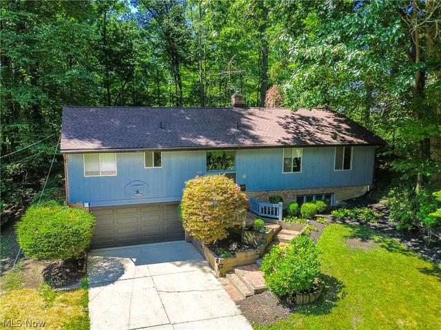 1512 Tiffany Cir, Akron, OH 44313