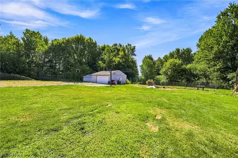 Exterior - 4802 N Bend Rd, Ashtabula, OH 44004 photo 5 of 7