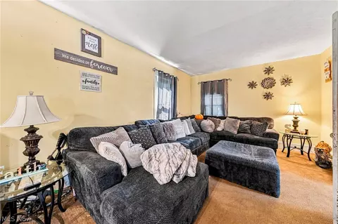 Living - 4802 N Bend Rd, Ashtabula, OH 44004 photo 1 of 1