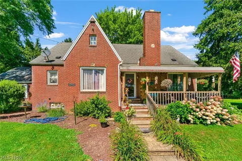 10901 Main St, New Middletown, OH 44442