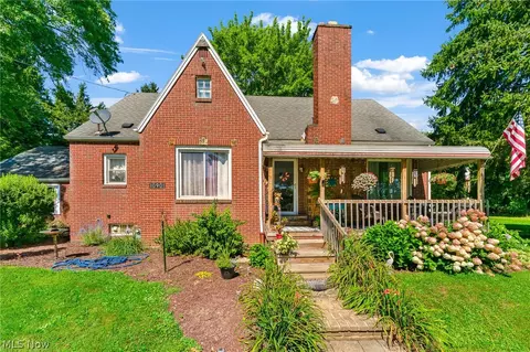 10901 Main St, New Middletown, OH 44442