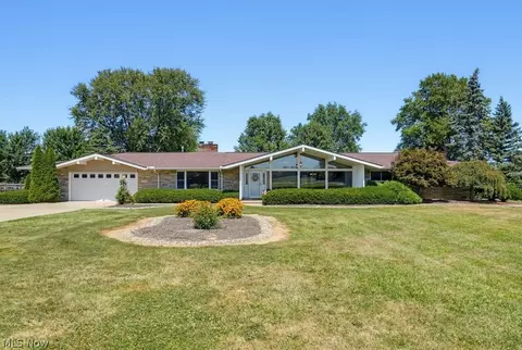 34892 State Route 303, Grafton, OH 44044
