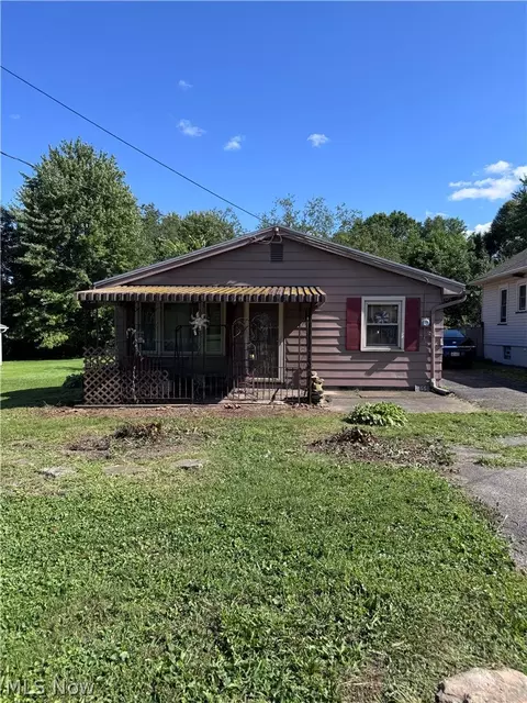 2667 Vestal Rd, Youngstown, OH 44509