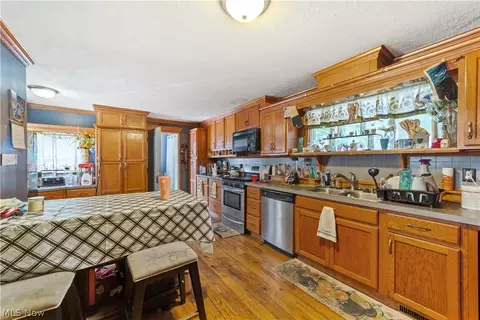 Kitchen - 1202 Middle Ave, Elyria, OH 44035 photo 1 of 3