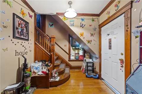 Entry Way - 1202 Middle Ave, Elyria, OH 44035 photo 1 of 4