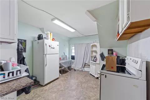 Kitchen - 1202 Middle Ave, Elyria, OH 44035 photo 3 of 3