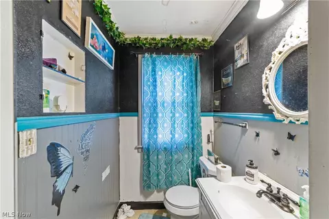 Bath - 1202 Middle Ave, Elyria, OH 44035 photo 1 of 3