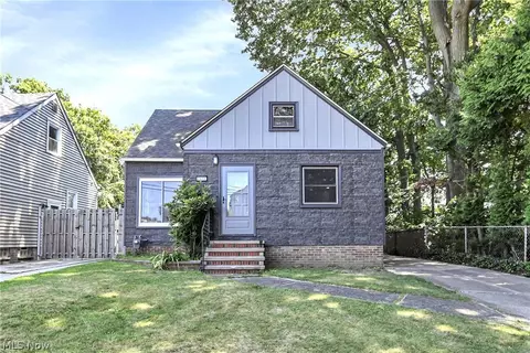 5531 W 48th St, Parma, OH 44134