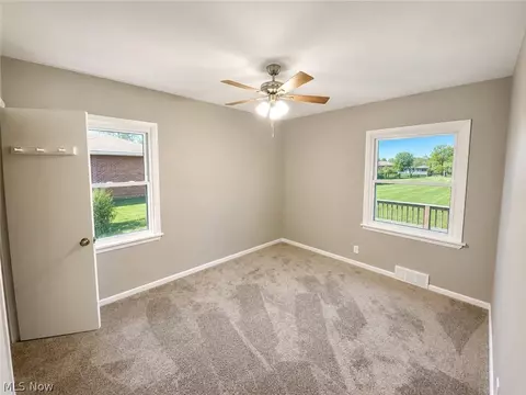 Bedroom - 1275 Hillside Rd, Seven Hills, OH 44131 photo 2 of 2
