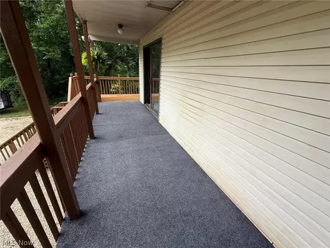 Exterior - 980 Killinger Rd, Clinton, OH 44216 photo 2 of 20