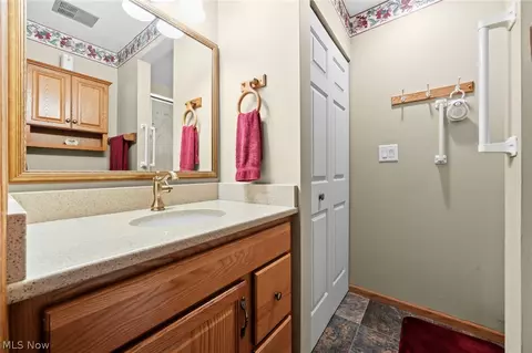 Bath - 7288 Rita Dr, Independence, OH 44131 photo 1 of 6