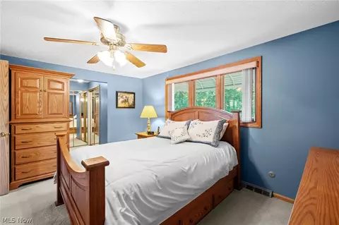 Bedroom - 7288 Rita Dr, Independence, OH 44131 photo 2 of 4