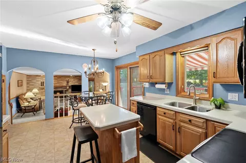 Kitchen - 7288 Rita Dr, Independence, OH 44131 photo 3 of 3
