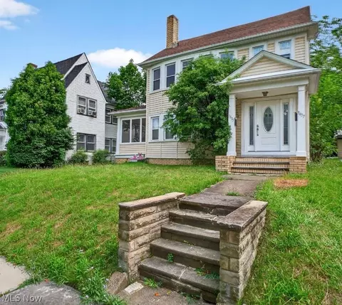 3435 Ashby Rd, Shaker Heights, OH 44120
