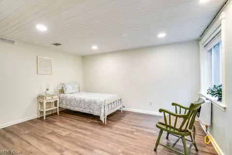 Bedroom - 4033 State Rd, Akron, OH 44319 photo 3 of 4