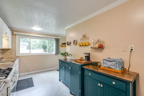 Kitchen - 4033 State Rd, Akron, OH 44319 photo 5 of 6