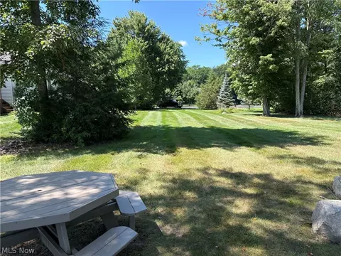 Exterior - 1047 Lode Star Dr, Roaming Shores, OH 44085 photo 5 of 7