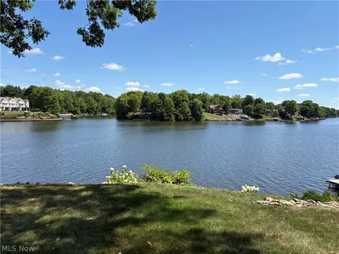 View/Area - 1047 Lode Star Dr, Roaming Shores, OH 44085 photo 2 of 3