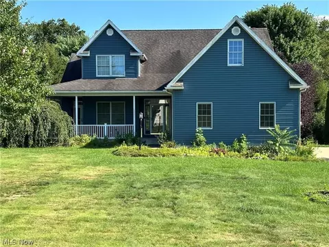 6240 Branch Flat Rd, Zanesville, OH 43701