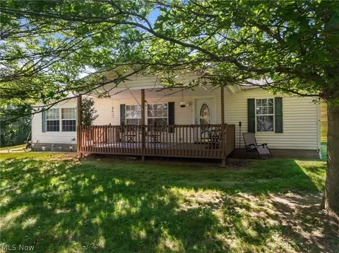 51554 Rehm Rd, Saint Clairsville, OH 43950