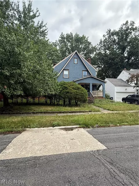 4009 Rosemond Rd, Cleveland Heights, OH 44121