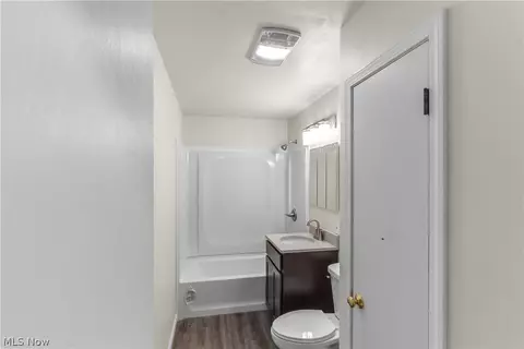 335 Chestnut St, Andover, OH 44003 photo 9