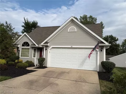 581 Thornberry Ln, Brunswick, OH 44212