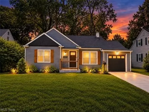 1600 Delia Ave, Akron, OH 44320