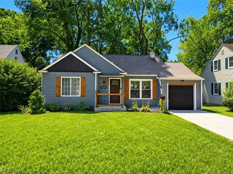 1600 Delia Ave, Akron, OH 44320