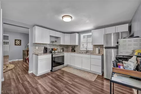 Kitchen - 1007 Lake Ave, Elyria, OH 44035 photo 1 of 1