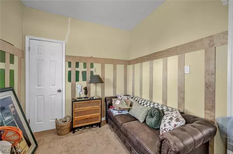 Bedroom - 1007 Lake Ave, Elyria, OH 44035 photo 7 of 7