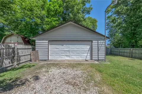 Other - 1007 Lake Ave, Elyria, OH 44035 photo 15 of 17