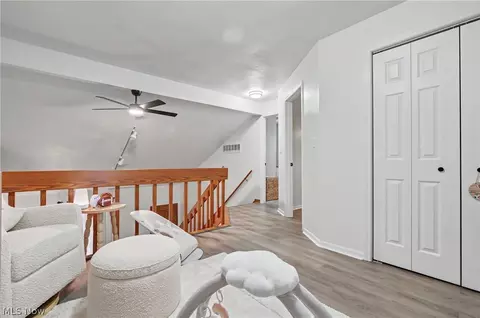 Entry Way - 1260 Boardman Canfield Rd #6, Boardman, OH 44512 photo 3 of 3