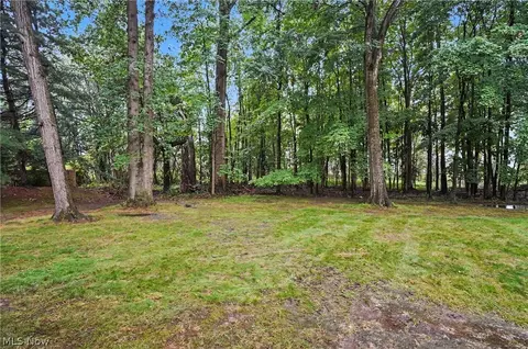 Exterior - 1260 Boardman Canfield Rd #6, Boardman, OH 44512 photo 11 of 11